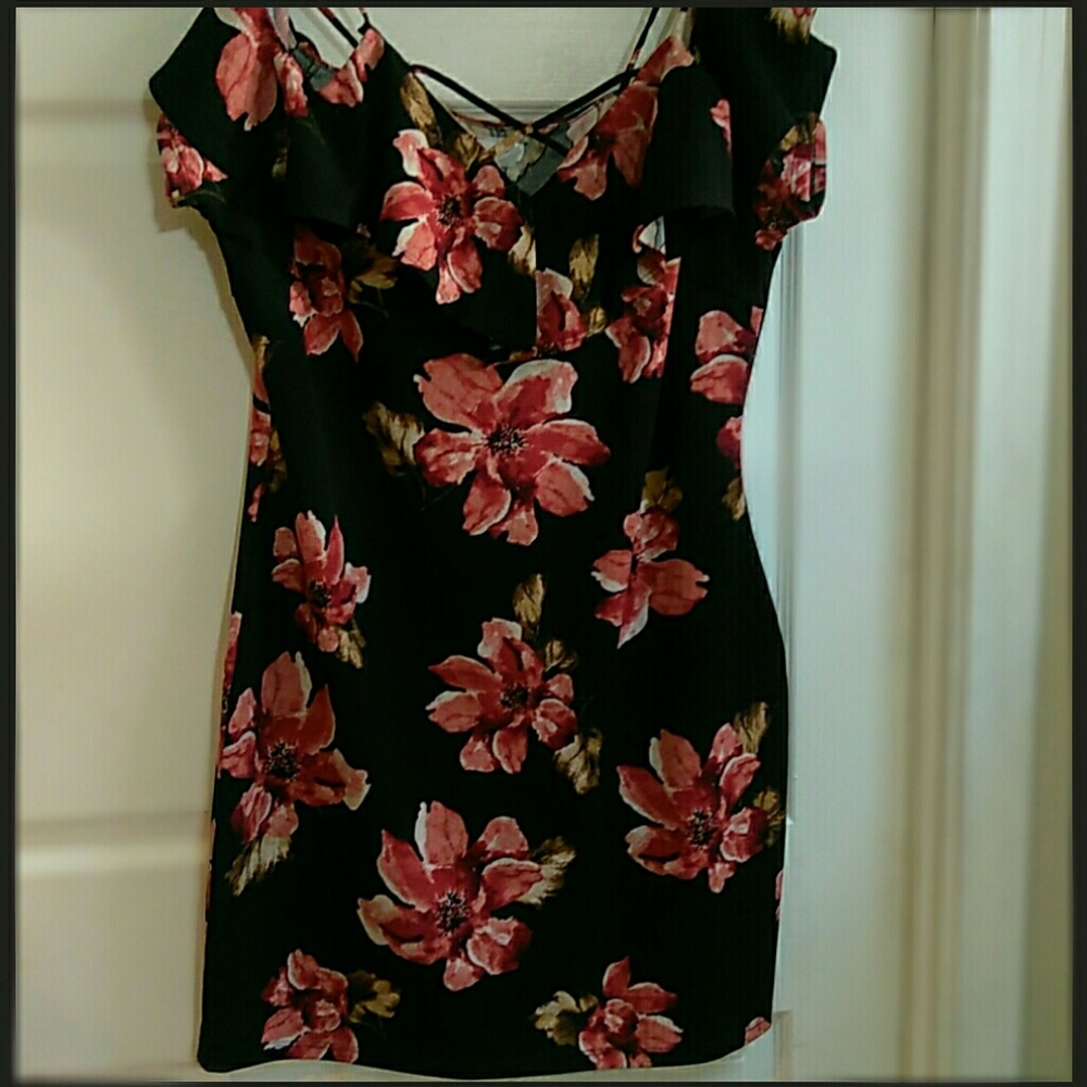 Spring/Summer Dress - Picture 3 of 5